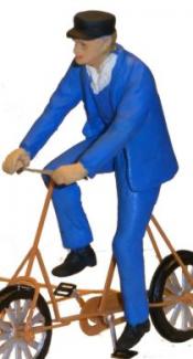 Fahrradfahrer mit blauer Jacke
