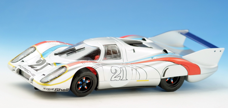 FLY Porsche 917-LH painting session