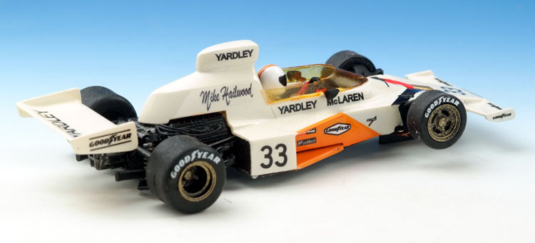 NonnoSlot McLaren M23 / Yardley - 33 Hailwood