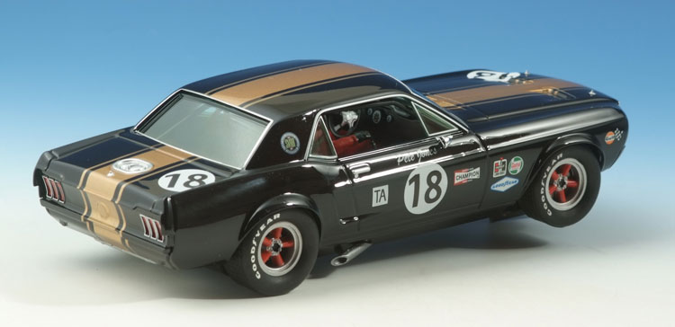 Pioneer Mustang Notchback black # 18