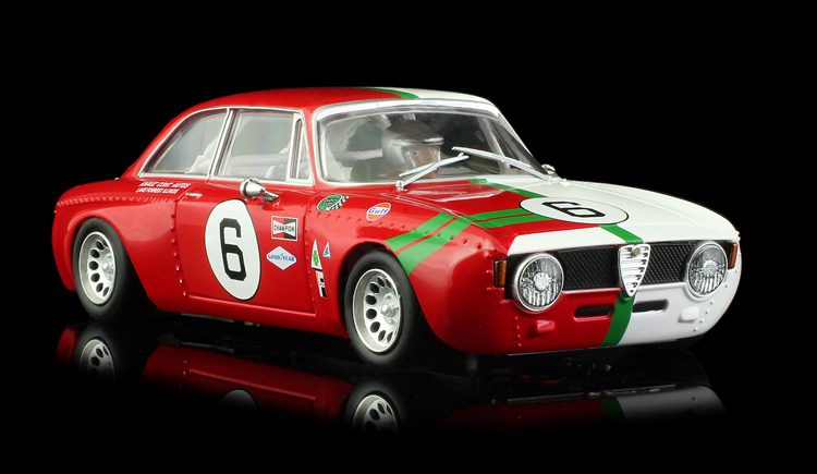 RevoSlot Alfa Romeo GTA  rot-wei # 6