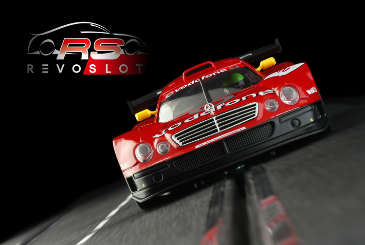 RevoSlot Mercedes GLK-GTR Sonax (red)