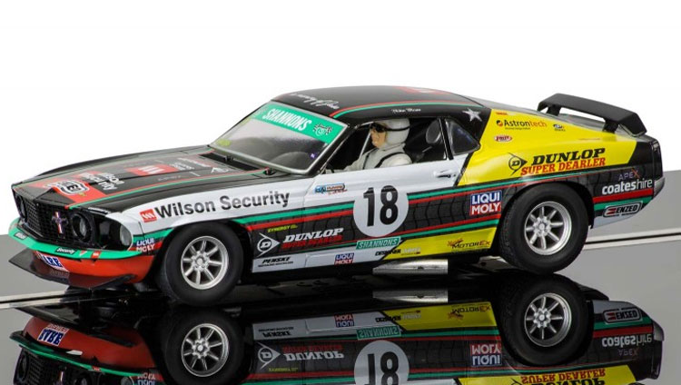 SCALEXTRIC Ford Mustang Boss 302  18 Wislon Security