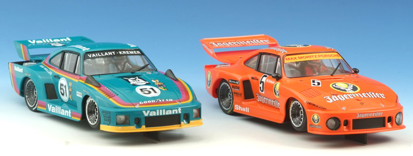 Sideways Porsche K2 versus 935-77 front