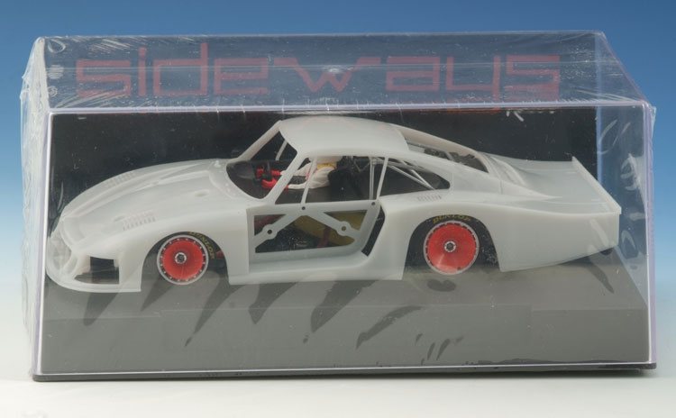 Sideways Porsche 935 white kit (S)