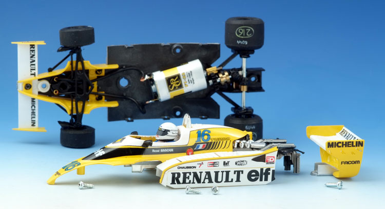 SRC Renault F1 RS10 # 16